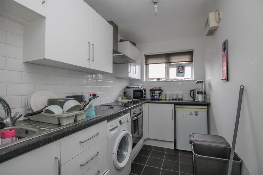 Additional image 4 of Abenberg Way, Hutton, Brentwood