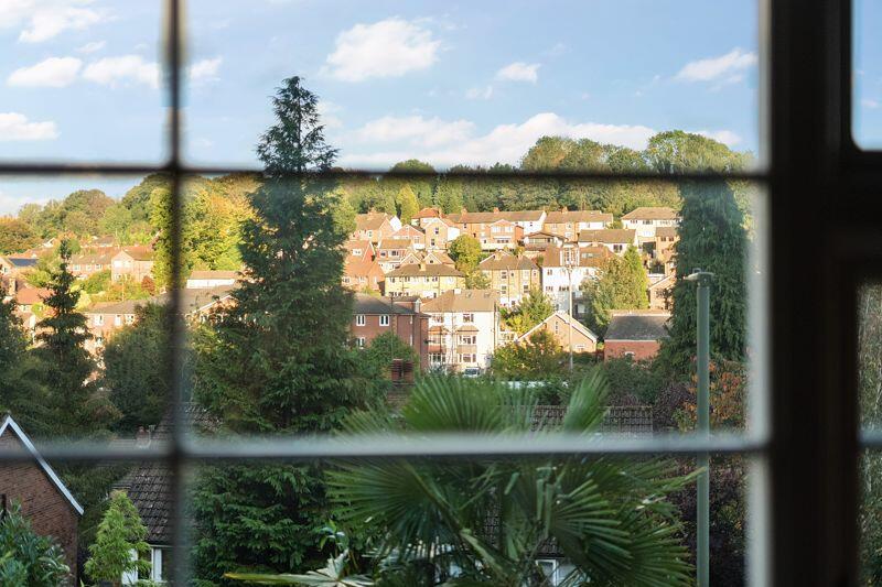 Additional image 3 of Caterham Valley