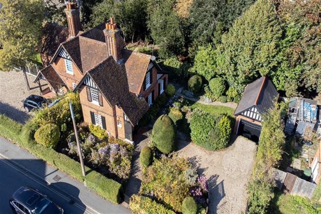 Additional image 2 of Coggeshall Road, Braintree, CM7