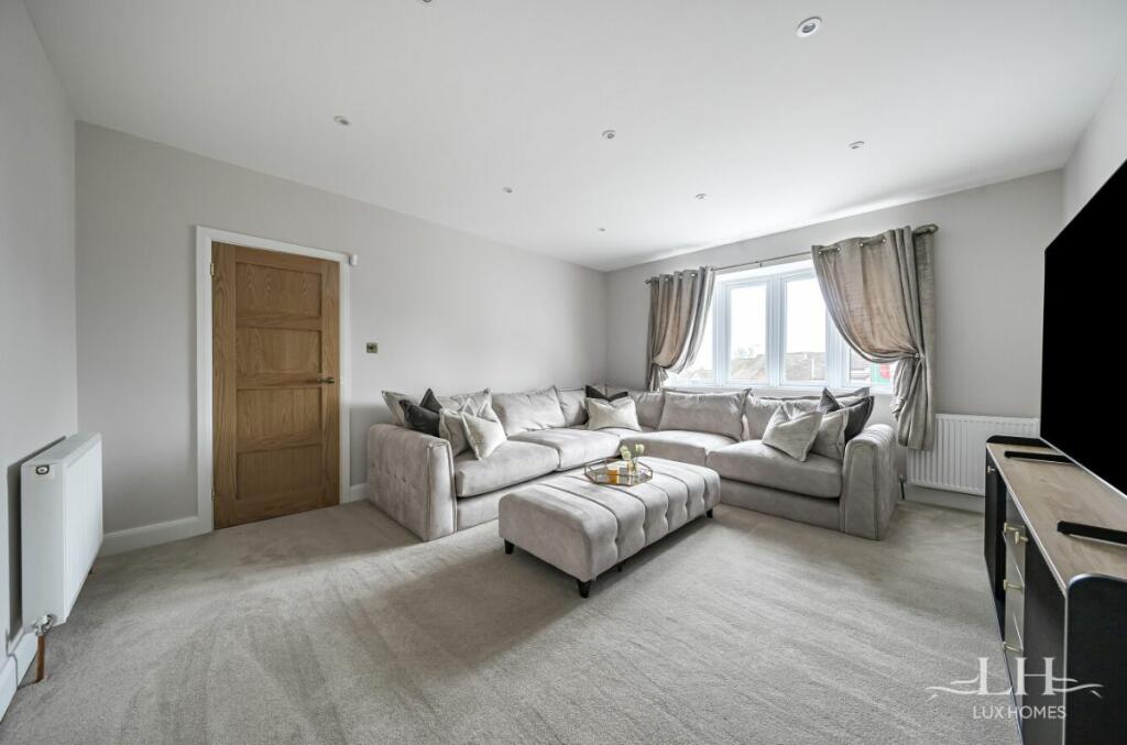 Additional image 5 of Mascalls Gardens, Brentwood