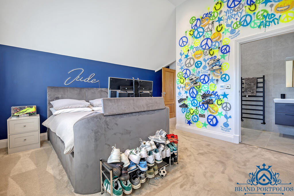 Additional image 22 of Southend Road, Howe Green, CM2