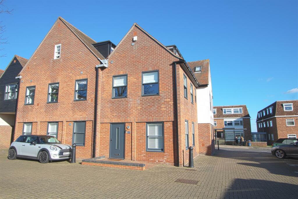 Additional image 11 of Chapel Street, Billericay