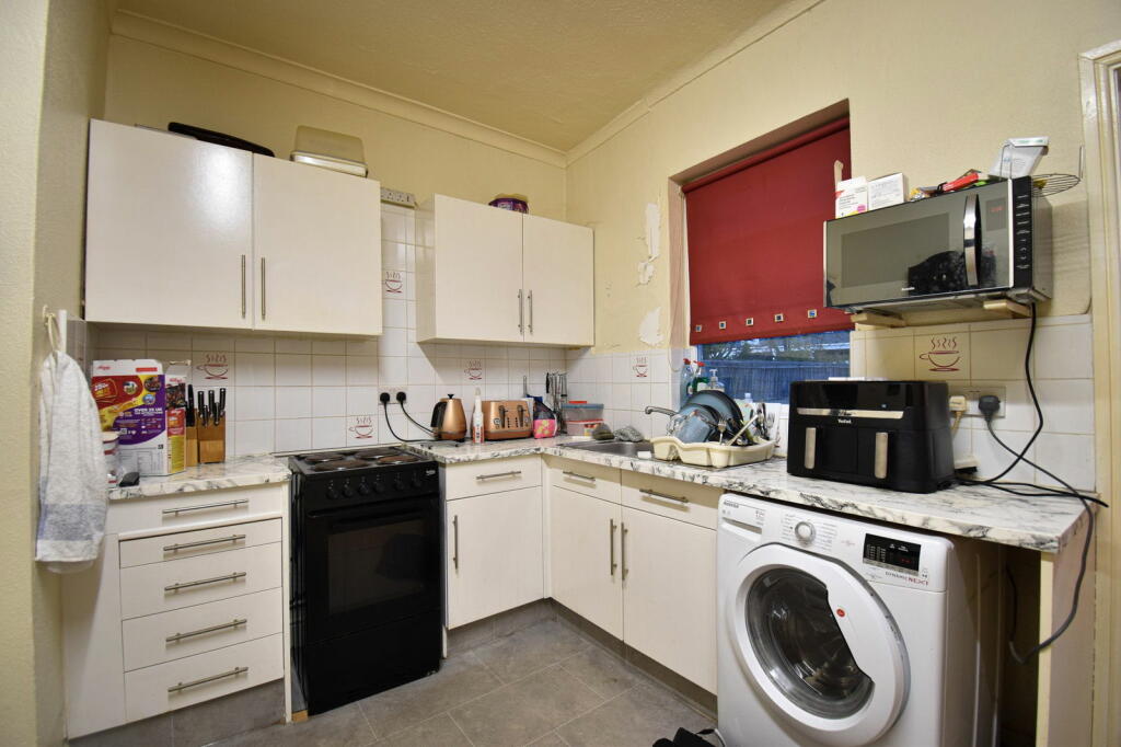 Additional image 4 of Crescent Road, Ellesmere Port, CH65 4DY