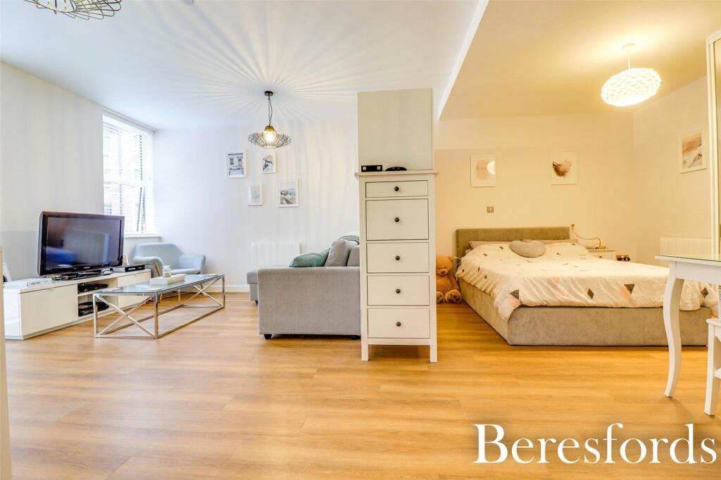 Additional image 7 of Ingrave House, 8 Ingrave Road, CM15