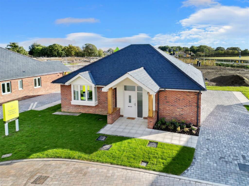 Additional image 2 of 'The Stour' @ Burnham Waters, Maldon Road, Burnham-On-Crouch