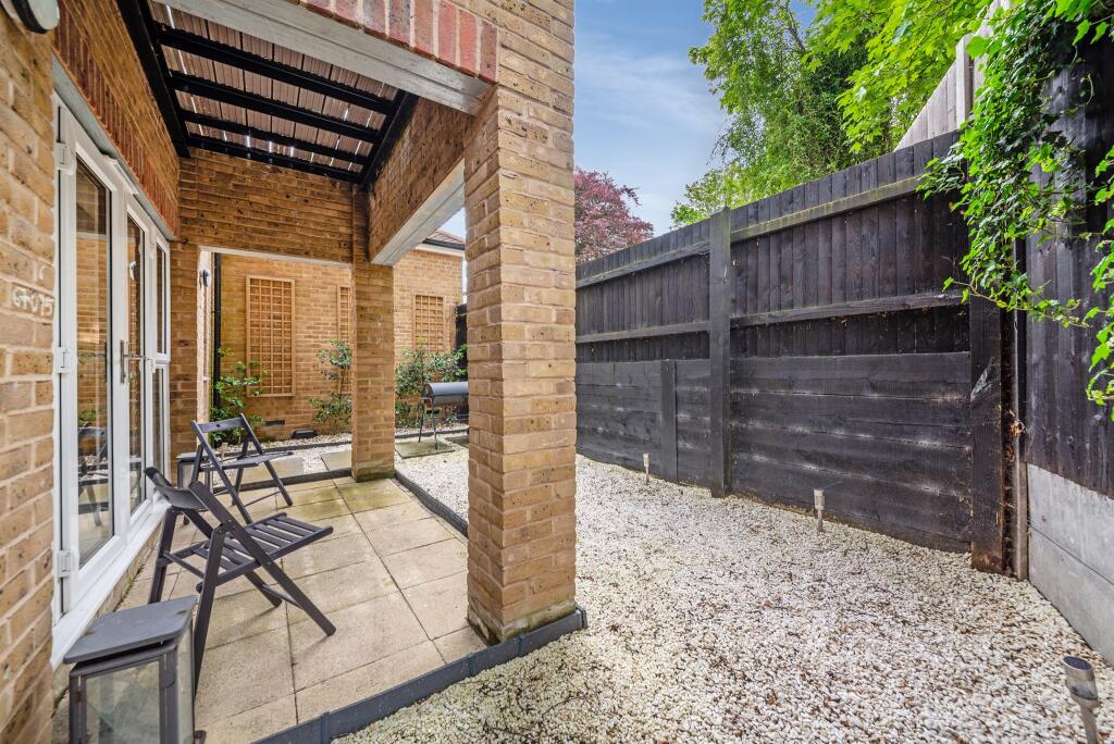 Additional image 17 of Selsdon Road, South Croydon