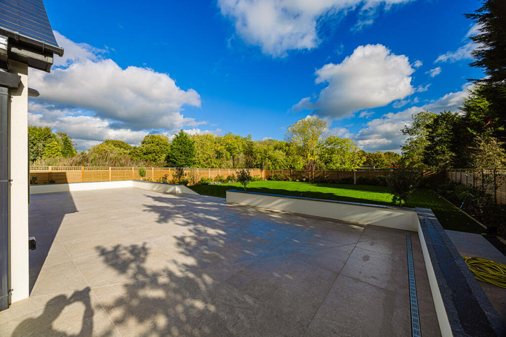 Additional image 42 of Broomhills Chase, Billericay, CM12