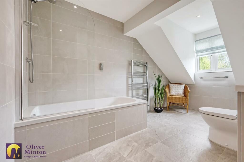 Additional image 43 of Little Brook Road, Roydon