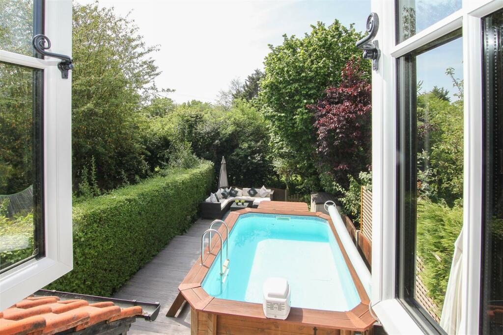 Additional image 22 of Mores Lane, Bentley, Brentwood