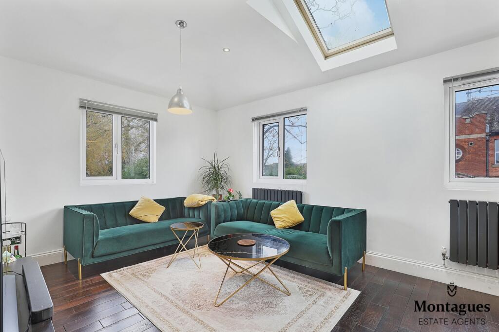 Additional image 2 of Hemnall Street, Epping, CM16