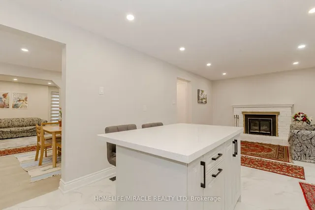 Additional image 20 of 6 Nanport St