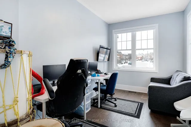 Additional image 32 of 9 Giltspur Rd