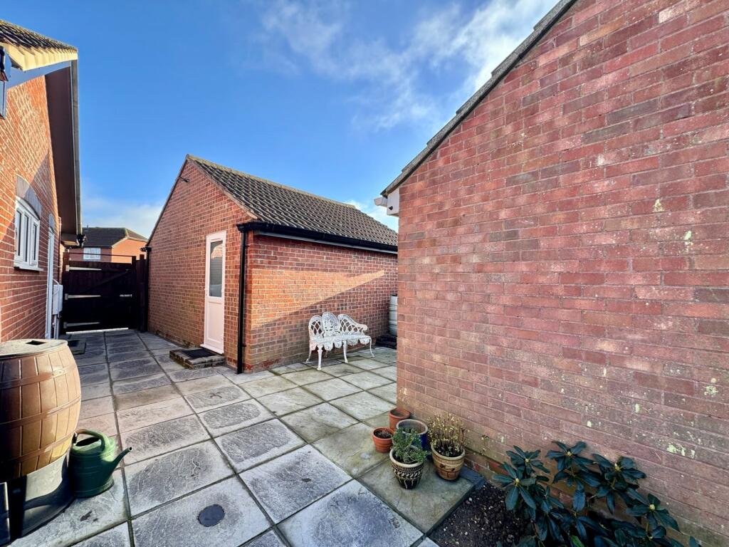 Additional image 21 of Sunningdale Way, Kirby Cross, Frinton-on-Sea, CO13