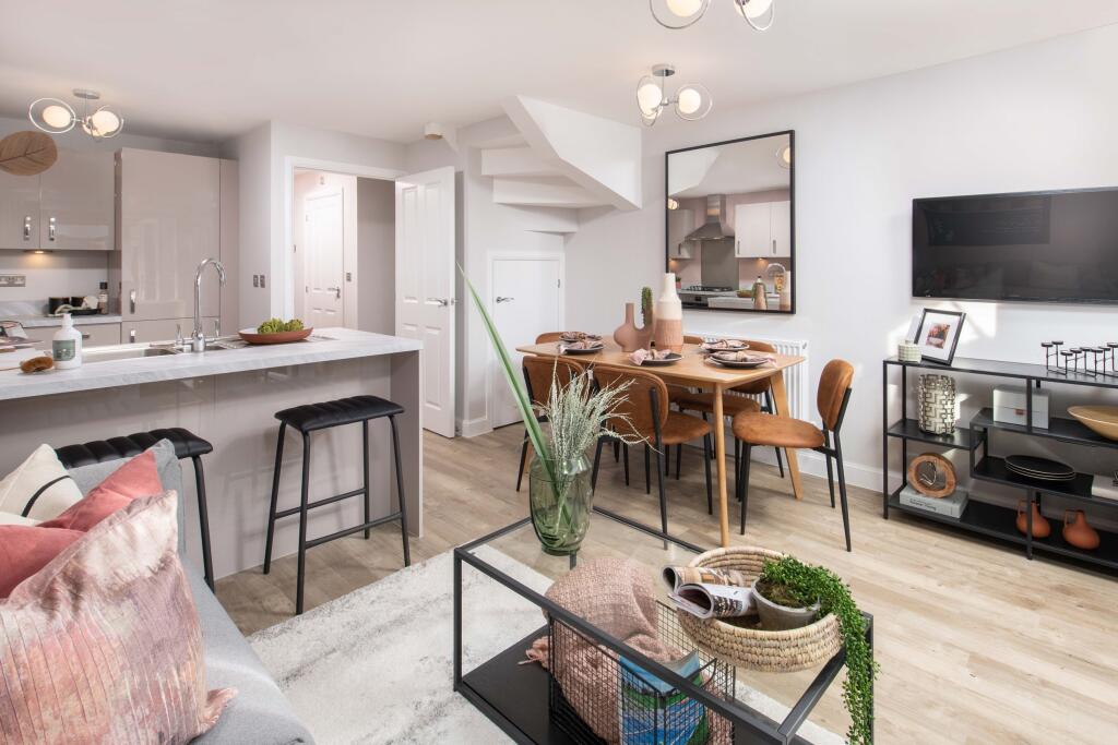 Additional image 3 of Low Road, 
Dovercourt, 
Essex, 
CO12 3TX