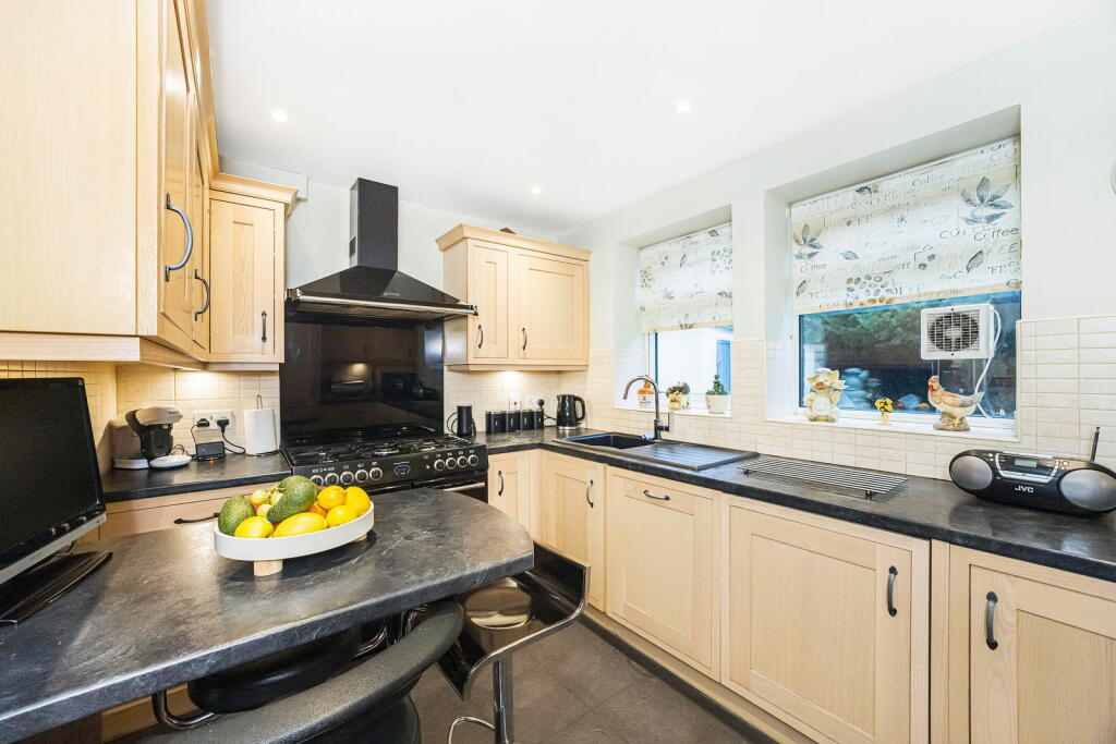 Additional image 4 of Shelley Close, Ongar, CM5