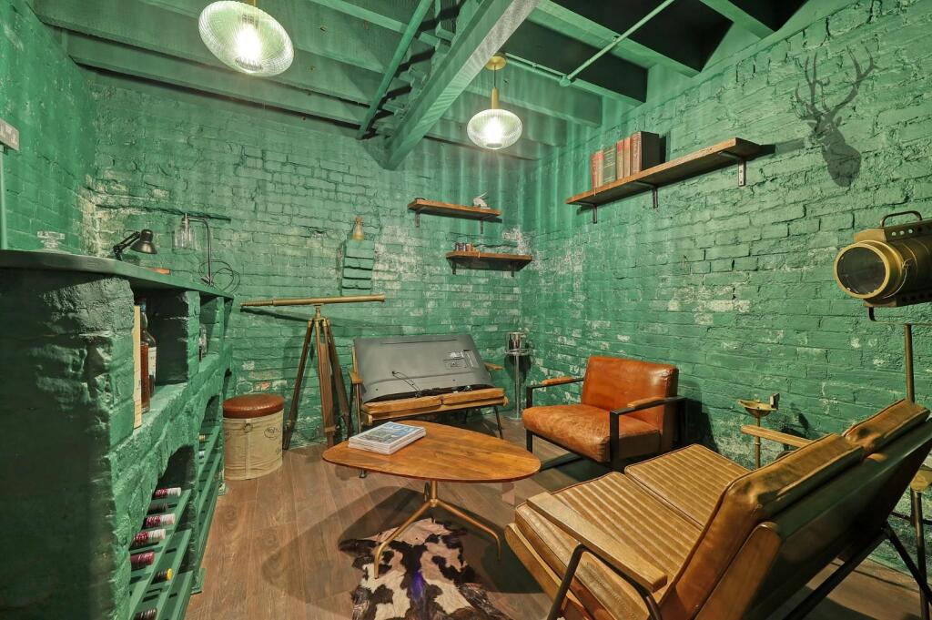 Additional image 30 of High Street, Ongar