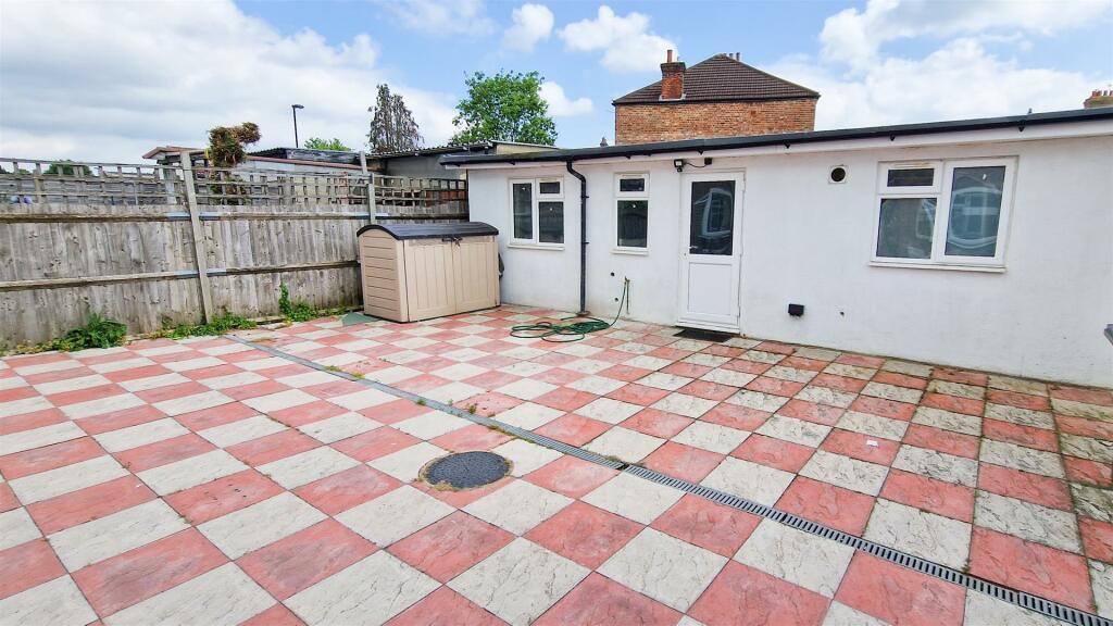 Additional image 14 of Meadvale Road, Croydon