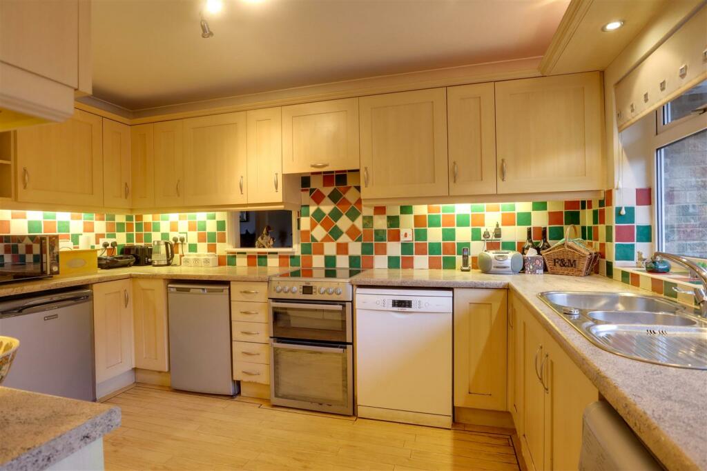 Additional image 9 of Briarfields, Kirby-Le-Soken, Frinton-On-Sea