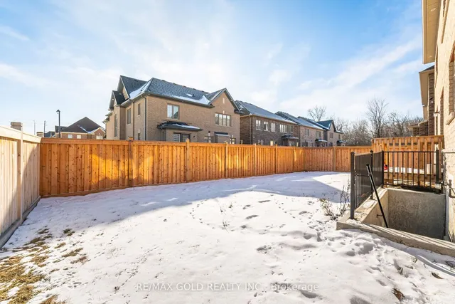 Additional image 37 of 2 Jenwood Cres