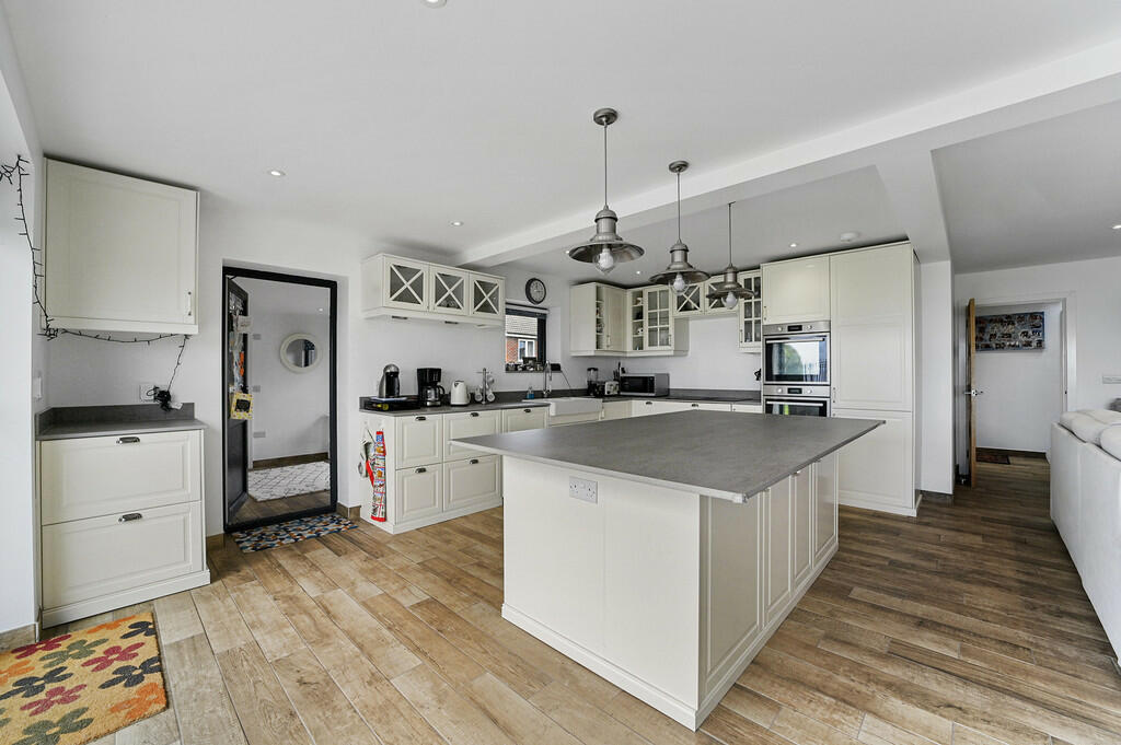 Additional image 13 of Point Clear Road, St Osyth