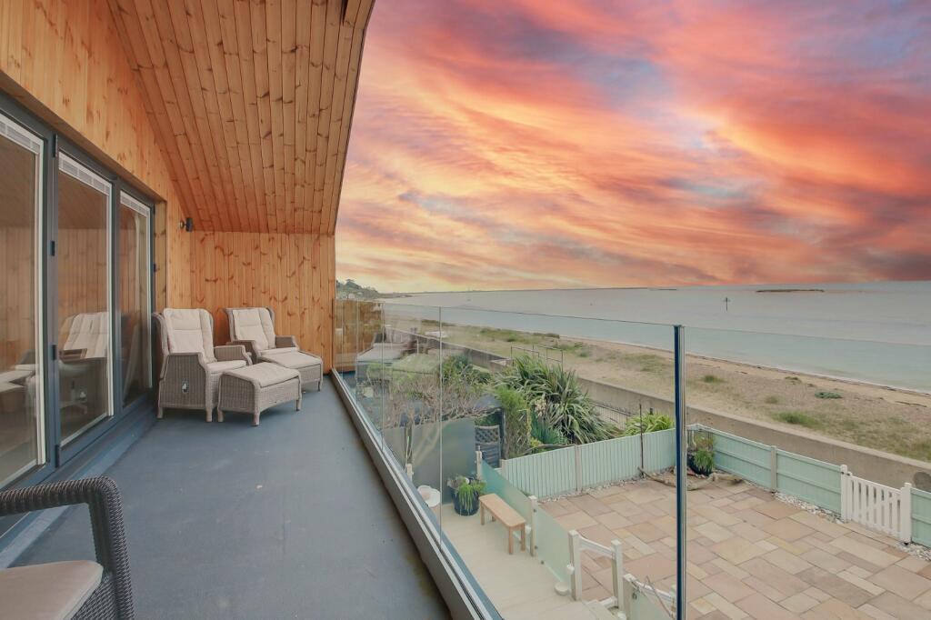 Eastern Promenade, Point Clear Bay, Essex, CO16