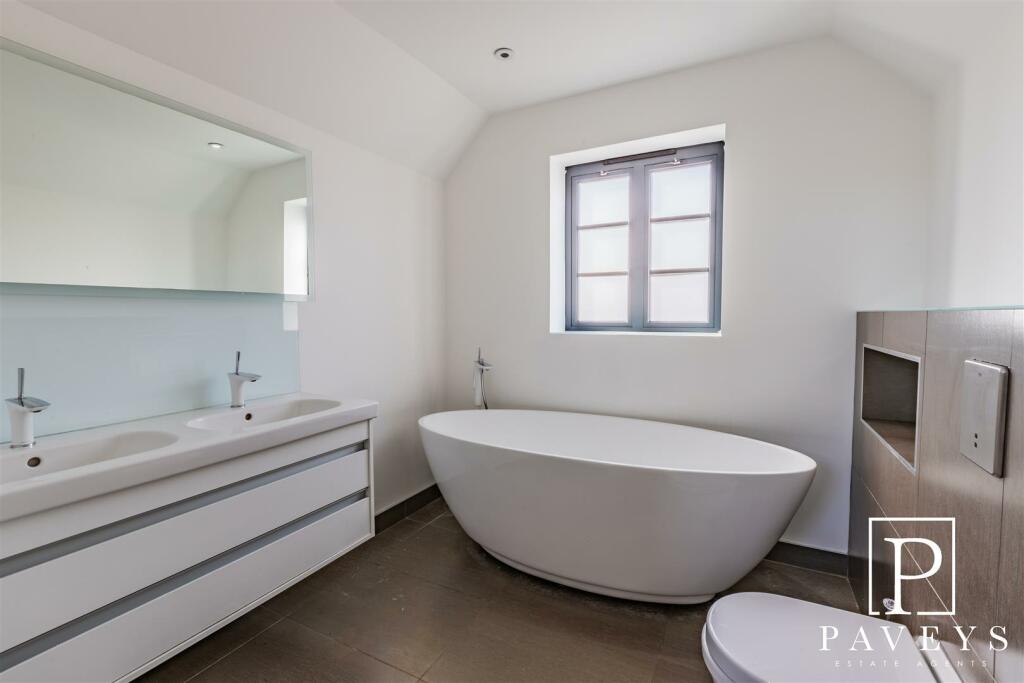 Additional image 17 of White Lodge Crescent, Thorpe-Le-Soken