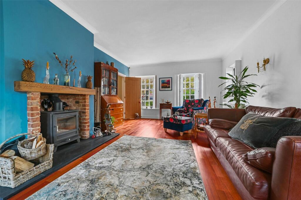 Additional image 4 of Les Bois, High Road, Layer-de-la-Haye, Colchester, CO2