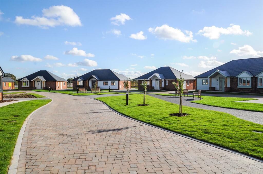 Additional image 19 of 'The Stour' @ Burnham Waters, Maldon Road, Burnham-On-Crouch