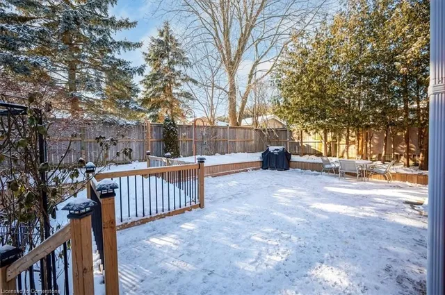 Additional image 40 of 7 Chandos Dr