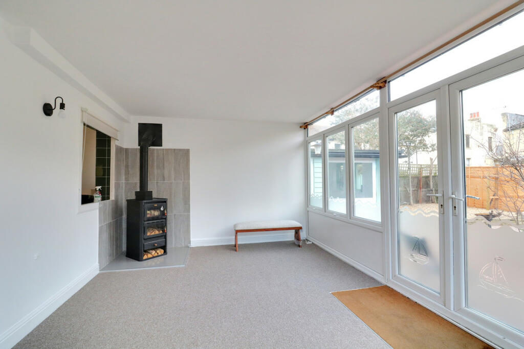 Additional image 8 of Guest House, Walton On The Naze, CO14