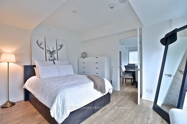 Additional image 8 of 223 St Clair Ave Unit 303