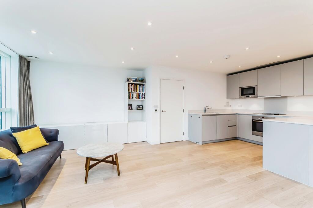 Additional image 3 of Saffron Central Square, Croydon, CR0