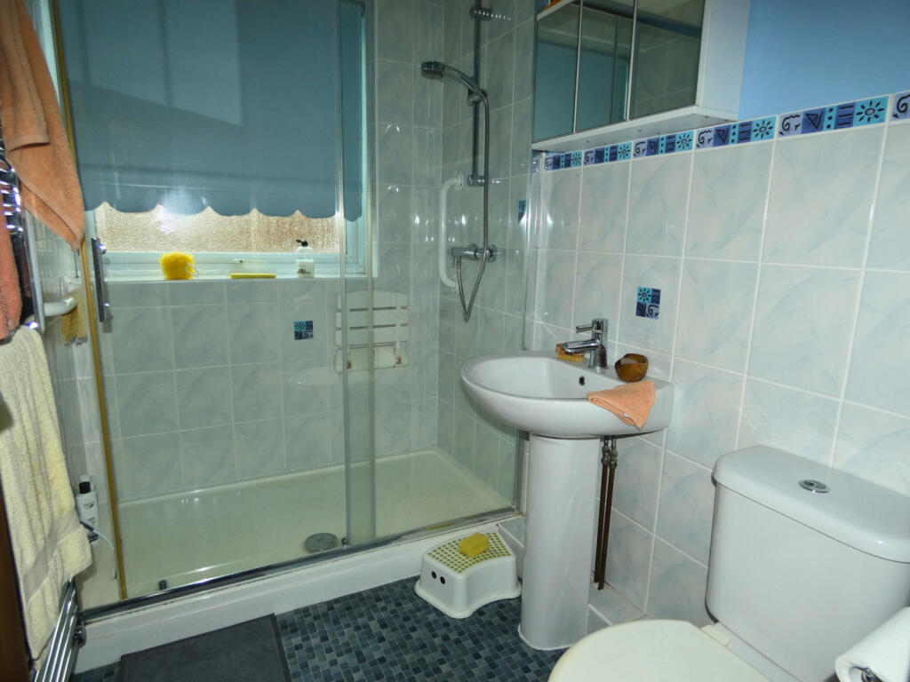 Additional image 7 of Victoria Esplanade, CO5 8DE