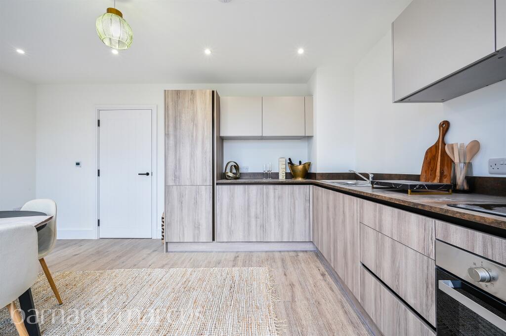 Additional image 6 of Bradmore Way, Coulsdon