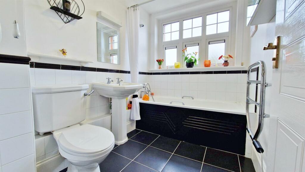 Additional image 15 of The Grand, The Esplanade, Frinton-on-Sea