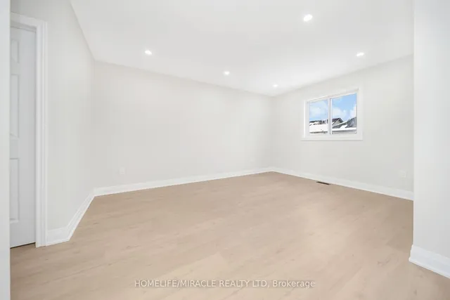 Additional image 13 of 13 Maple Beach Cres