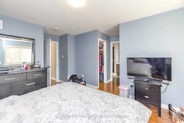 Additional image 17 of 37 Lola Cres