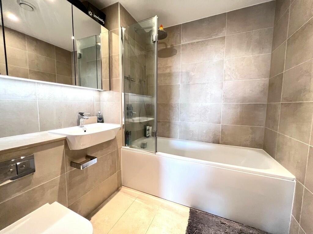 Additional image 6 of Caithness Walk, East Croydon