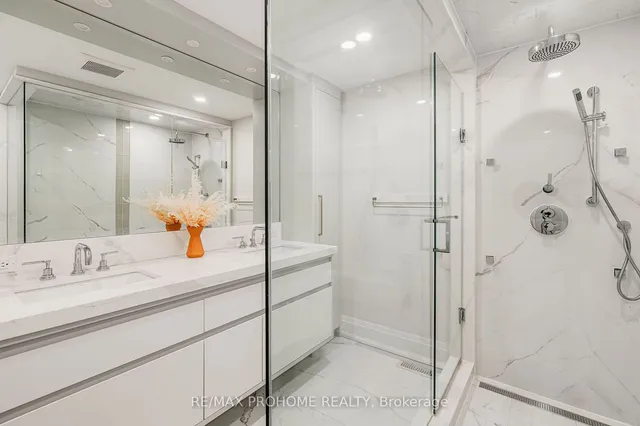 Additional image 34 of 3060 Bayview Ave