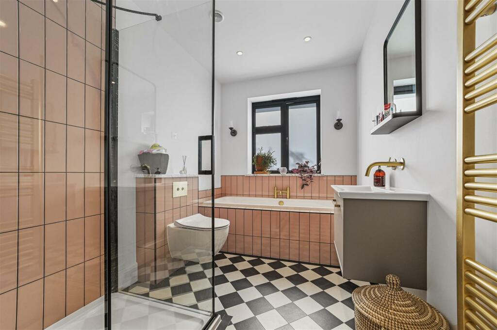 Additional image 5 of Hadleigh Road, East Bergholt