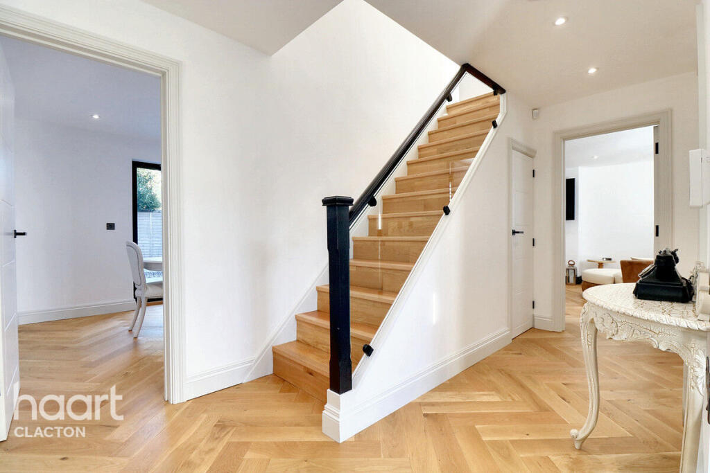 Additional image 10 of Percival Road, Walton On The Naze