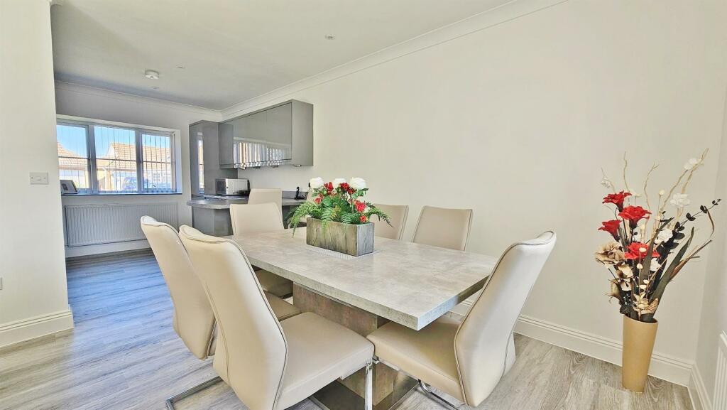 Additional image 26 of Bloom Close, Frinton-On-Sea