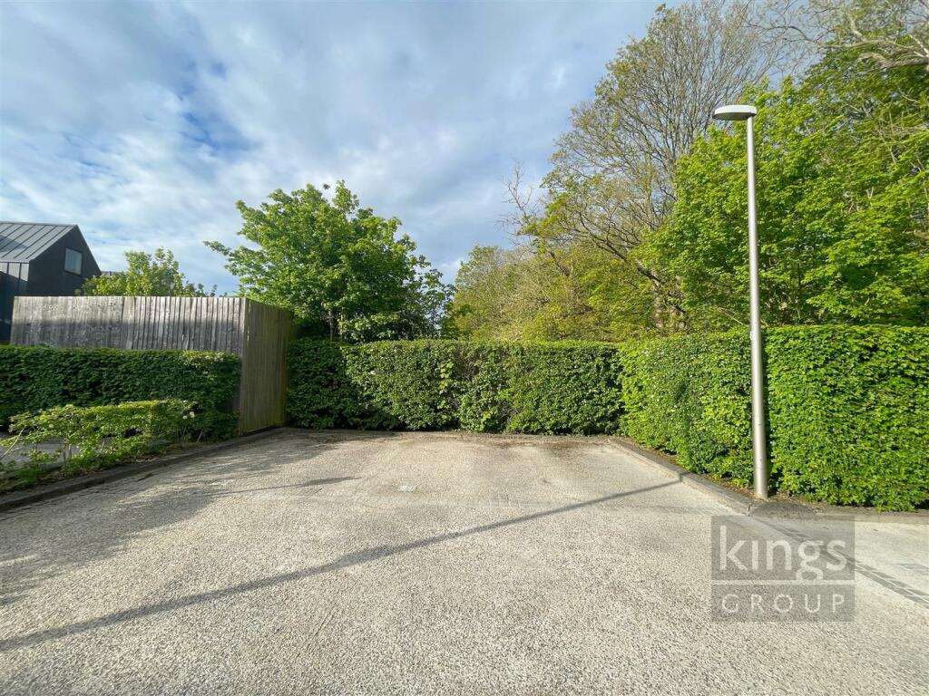 Additional image 18 of New Pond Street, Newhall