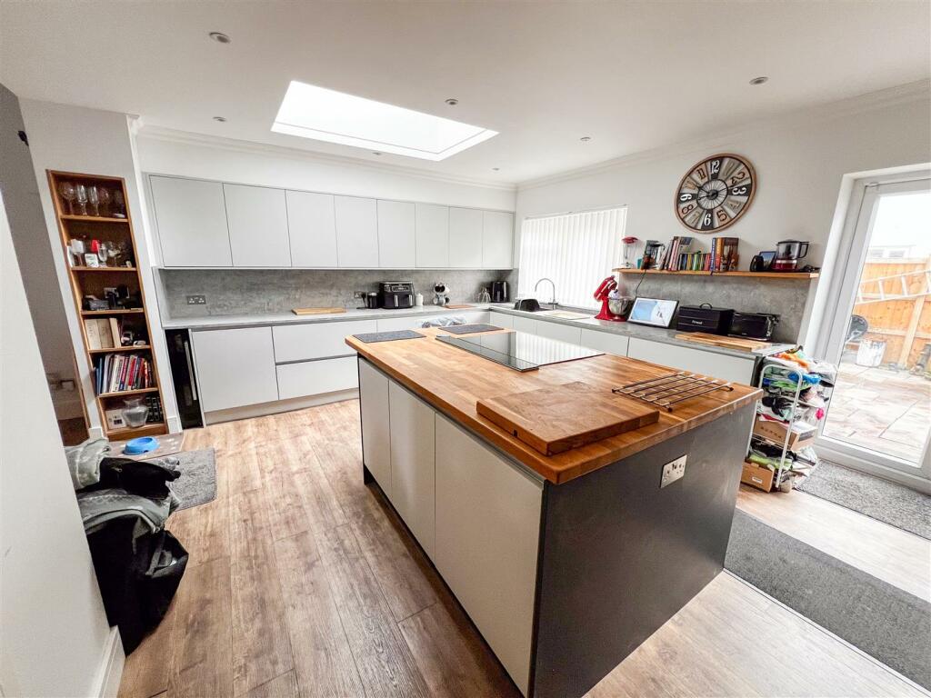 Additional image 6 of Church Road, Clacton On Sea