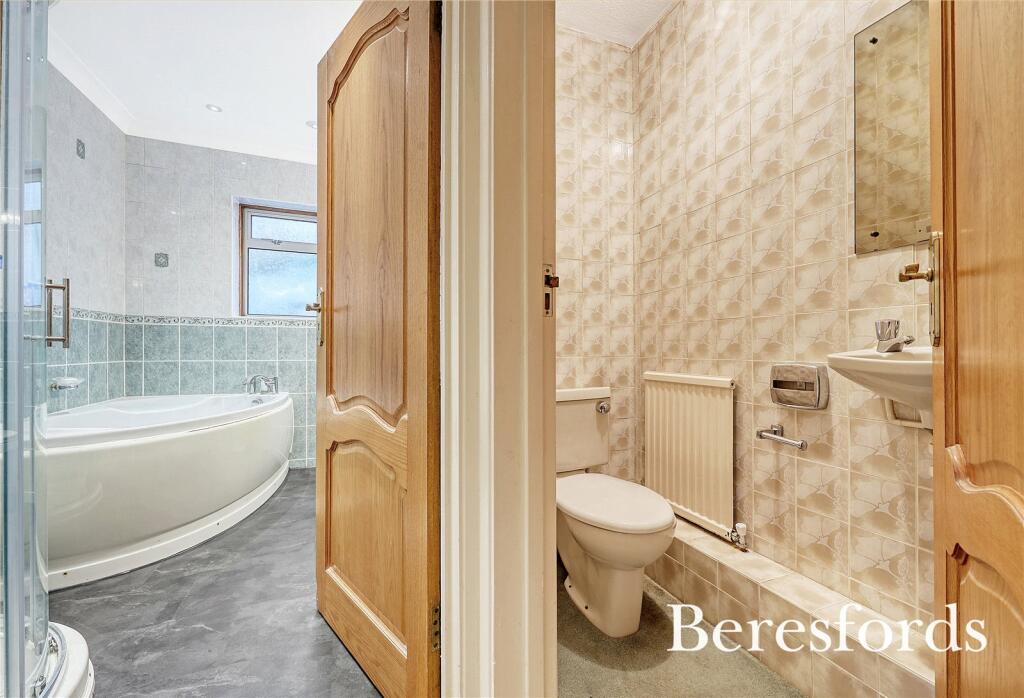 Additional image 10 of Spurgate, Hutton Mount, CM13