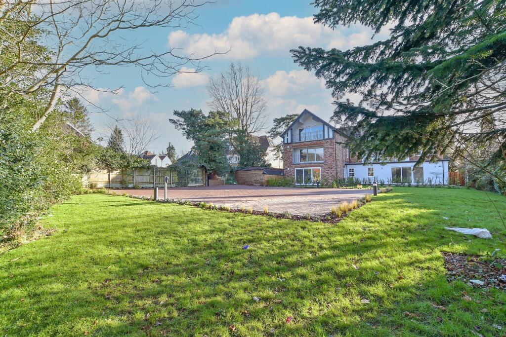 Additional image 4 of Queens Park Road, Caterham, Surrey