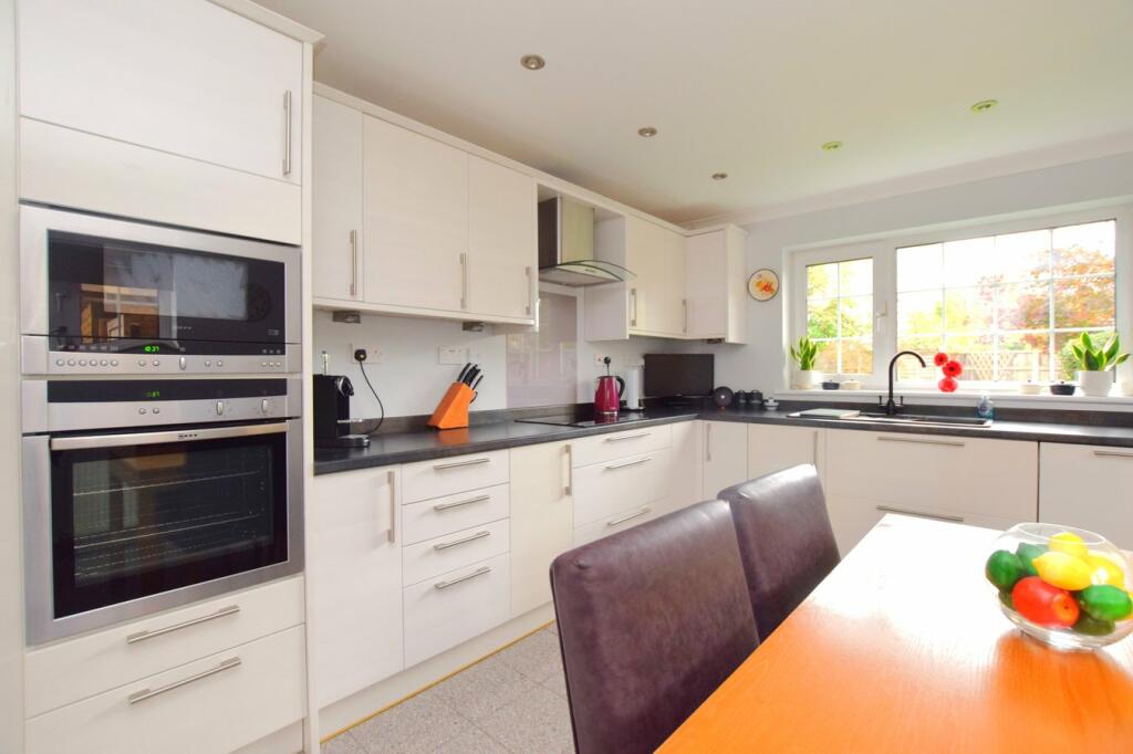 Additional image 8 of Smythe Road, Billericay, CM11