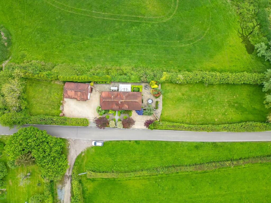 Additional image 25 of Mount End, Theydon Mount, Epping