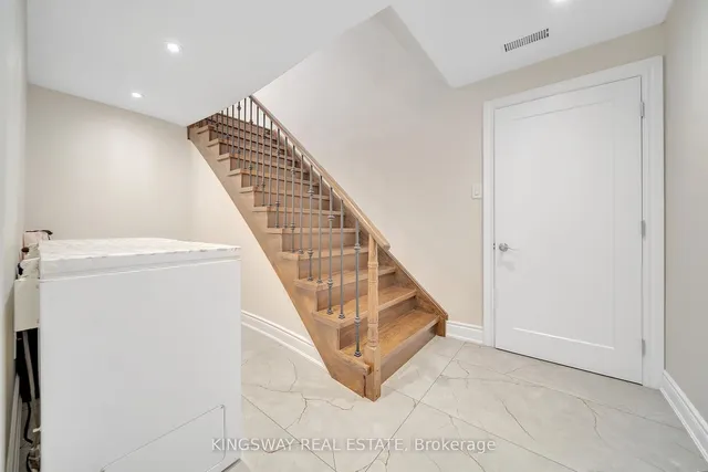 Additional image 4 of 58 Leeward Dr