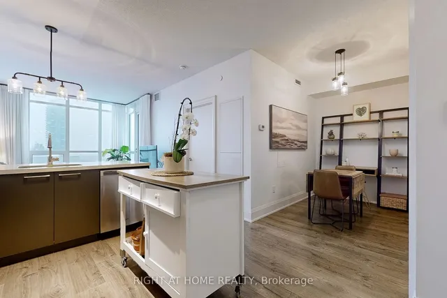 Additional image 7 of 30 Roehampton Ave Unit 1506